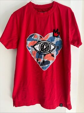 Red Graphic Heart Eye Tee